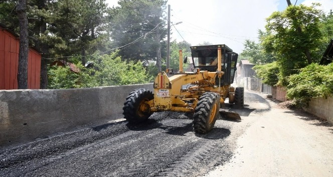 Yaylalarda temizlik ve asfaltlama çalışması